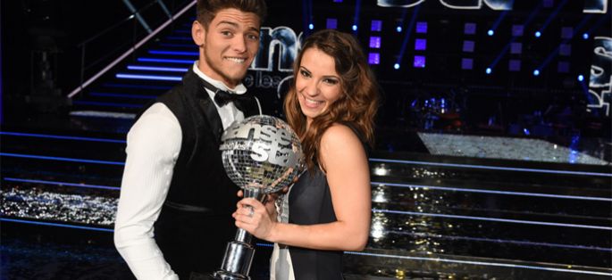 Rayane Bensetti remporte la finale de “Danse avec les stars” suivie par 5,1 millions de téléspectateurs