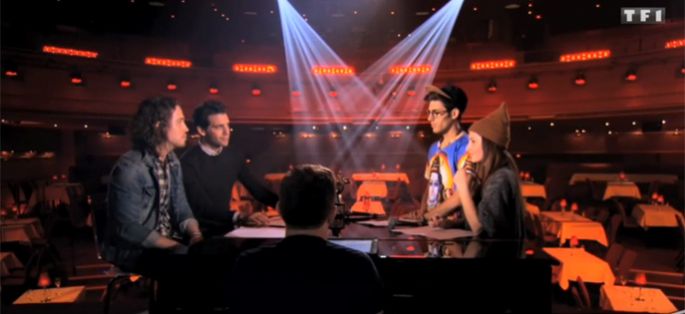 “The Voice” : Julien Doré conseille Law & Quentin Bruno avant leur battle sur TF1 (vidéo)