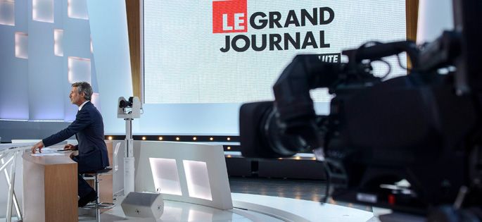 “Le Grand Journal” : Antoine de Caunes reçoit Miss France 2014 ce lundi 9 novembre