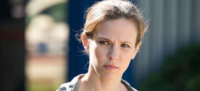 Lorie Pester parle de son rôle dans “Demain nous appartient” la saga d'été 2017 de TF1