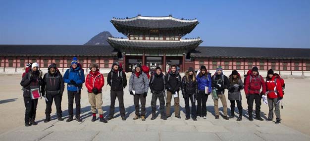 pekin_express_equipes_depart_seoul