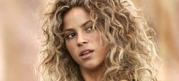 shakira02