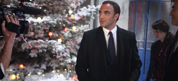 nos-chers-voisins-fetent-noel-nikos-aliagas