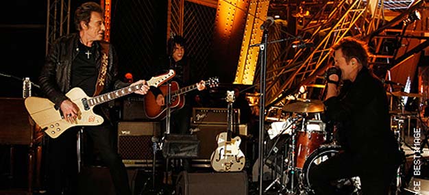 johnny.hallyday_liveathome_tour_eiffel