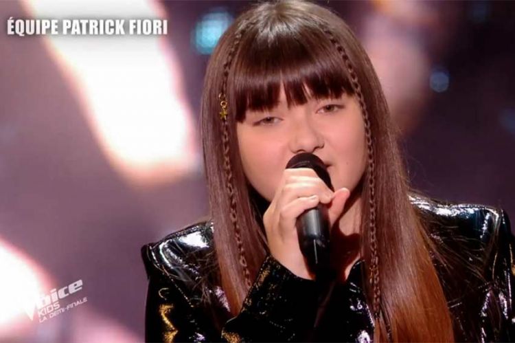Replay "The Voice Kids" : April chante "Et même après je t'aimerai" de Hoshi (vidéo)