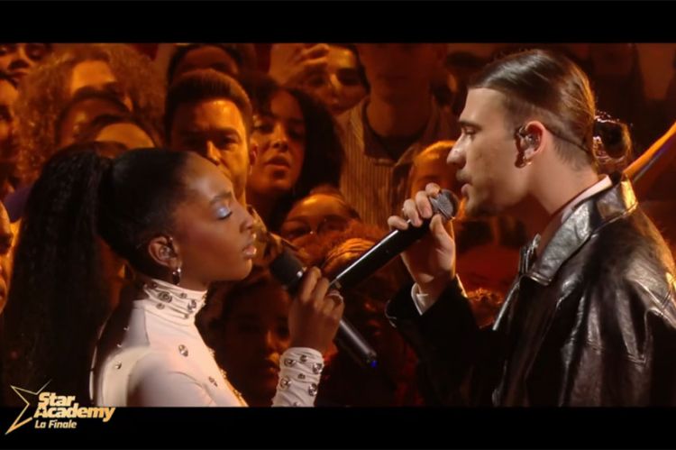 Replay "Star Academy" : Ebony et Pierre Garnier chantent "Adieu nous deux" (vidéo)