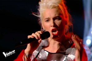 Replay “The Voice” : Demi Mondaine chante « Bang Bang » de Nancy Sinatra (vidéo)