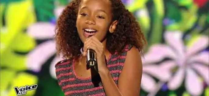 Replay “The Voice Kids” : Tamillia chante « Are we awake » de Tal en finale (vidéo)