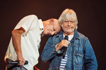 Gaëtan Roussel aux Francofolies de la Rochelle 2024 à revoir sur Culturebox mercredi 19 février 2025