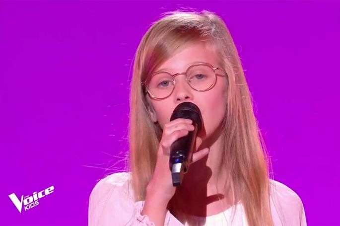 Replay &quot;The Voice Kids&quot; : Eugénie chante &quot;Le coup de soleil&quot; de Richard Cocciante - Vidéo