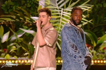 &quot;Star Academy&quot; : Julien et Tayc chantent &quot;N&#039;y pense plus&quot; en Finale - Vidéo