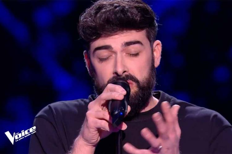 Replay “The Voice” : Jérôme Toussaint chante « Un monde nouveau » de Feu! Chatterton (vidéo)