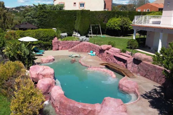 &quot;Piscines de rêve - Rénovation de Lagon dans le sud&quot; lundi 8 septembre 2025 sur RMC Story (vidéo)