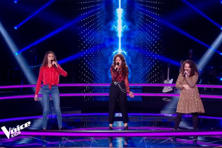Replay “The Voice Kids” : Emilia, Naomi & Marilou chantent « Rolling in the Deep » d’Adèle (vidéo)