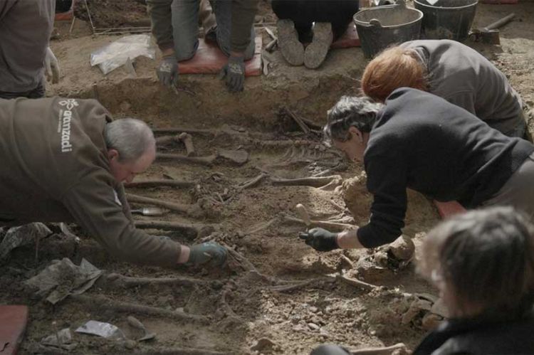 &quot;Espagne, une guerre sans fin&quot;, plongée en archives au cœur de la fratricide guerre d’Espagne sur Arte mardi 11 novembre 2025