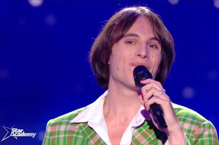 Replay &quot;Star Academy&quot; : Paul chante &quot;Mistral gagnant&quot; de Renaud (vidéo)