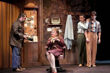 Théâtre : "Le petit coiffeur" sur France 5 vendredi 21 avril 2023 - Vidéo