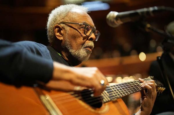 Gilberto Gil / Aldo Brizzi : Amor Azul à revoir sur France 4 lundi 15 mai 2023