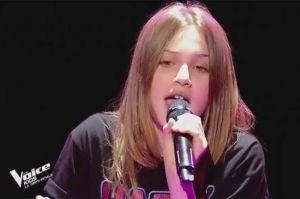 Revoir “The Voice Kids” : Carla chante « It’s oh so quiet » de Björk en demi-finale (vidéo)