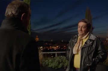 “Hôtel du Temps” : Thierry Ardisson face à Coluche sur France 3 vendredi 23 juin 2023 - Vidéo