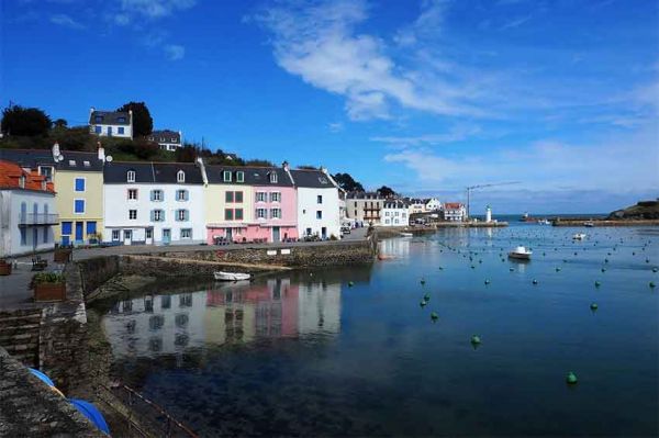 “Meurtres à Belle-Île” en tournage pour France 3 avec Charlotte de Turckheim &amp; Nicolas Gob