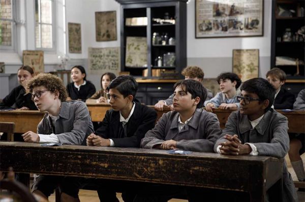 &quot;L&#039;école à remonter le temps - Retour en 1880 et 1930&quot; jeudi 17 avril 2025 sur 6ter (vidéo)