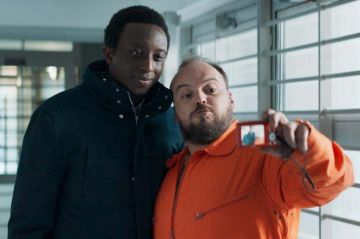 &quot;Inséparables&quot; avec Ahmed Sylla et Alban Ivanov à revoir sur M6 jeudi 18 janvier 2024 - Vidéo