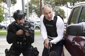 &quot;S.W.A.T.&quot; saison 5 :  résumé des 3 épisodes diffusés mardi 17 janvier 2023 sur TF1