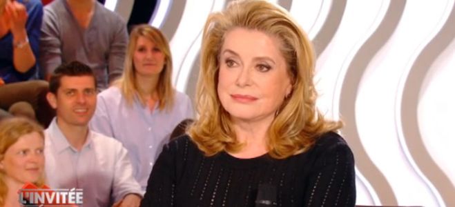 Catherine Deneuve perplexe sur le mariage des couples homos dans “Le Petit Journal” de CANAL+