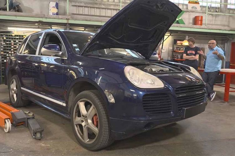 “Wheeler Dealers France” : restauration d'une Porche Cayenne, mardi 6 décembre 2022 sur RMC Découverte