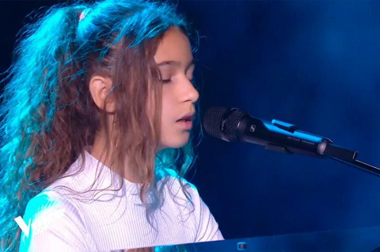 Replay “The Voice Kids” : Naomi chante « Bohemian Rhapsody » de Queen (vidéo)