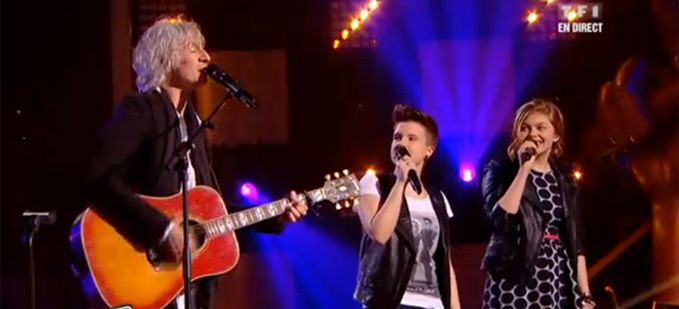 “The Voice” : Louis Bertignac, Loïs & Louane interprètent « Mrs Robinson » Vidéo Replay