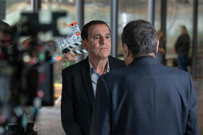 Thierry Beccaro parle de &quot;Je suis né à 17 ans&quot;, la fiction qui raconte son histoire, diffusée ce soir sur France 2