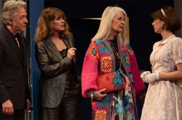 "Joyeuses Pâques" au Théâtre Marigny sur France 2 mardi 5 septembre 2023 - Vidéo