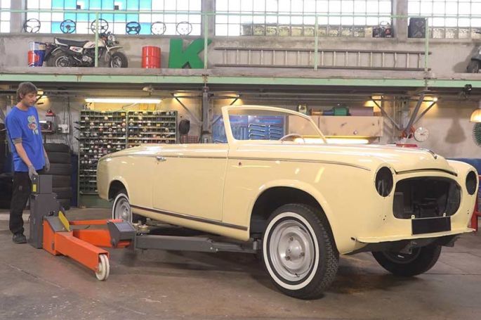 &quot;Wheeler Dealers France&quot; : restauration d&#039;une Peugeot 403 cabriolet sur RMC Découverte lundi 22 mai 2023