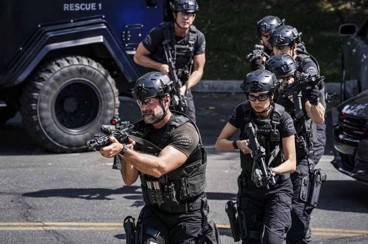 S.W.A.T.” saison 5 : résumé des 3 épisodes diffusés mardi 10 janvier 2023  sur TF1