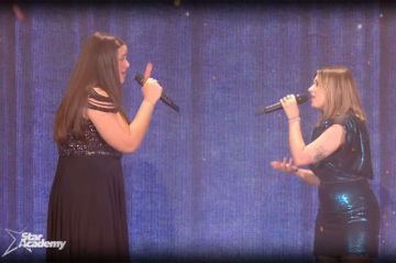 Replay "Star Academy" : Maureen et Marine chantent "Wrecking Ball" de Miley Cyrus (vidéo)