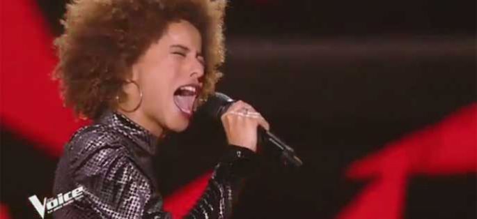 Replay “The Voice” : Mélody chante « Should I stay or should I go » de The Clash (vidéo)