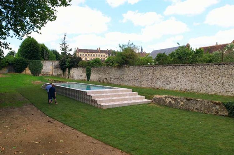 &quot;Piscines de rêve - Une piscine oeuvre d'art en Normandie &quot; lundi 29 septembre 2025 sur RMC Story (vidéo)