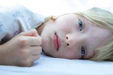 "Les chatouilles" à revoir sur France 2 dimanche 1er octobre 2023 - Vidéo