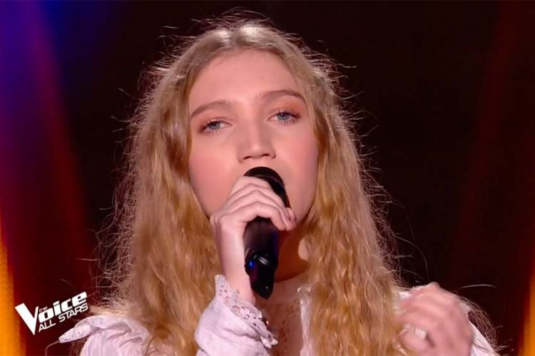 Replay “The Voice” : Lili chante « Chanter pour ceux qui sont loin de chez eux » de Michel Berger (vidéo)