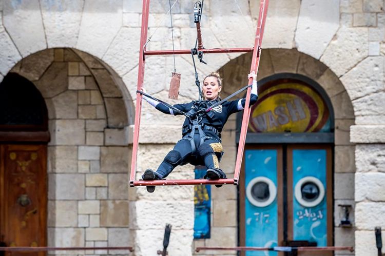 “Fort Boyard” : Magali Berdah dans l'épreuve de la cloche, ce soir sur France 2 (vidéo)