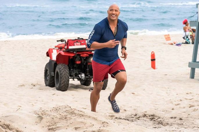 &quot;Baywatch : alerte à Malibu&quot; avec Dwayne Johnson rediffusé sur M6 vendredi 27 juin 2025