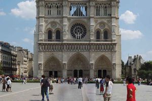 « Notre-dame de Paris » : document inédit de Gédéon et Jules Naudet mardi 13 avril sur TMC (vidéo)