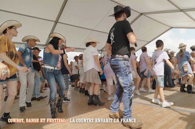 "Cowboy, danse et festival : la country envahit la France" sur TMC mercredi 19 août 2026