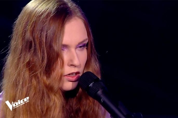 Replay “The Voice” : Camélione chante « L&#039;effet de masse » de Maëlle (vidéo)