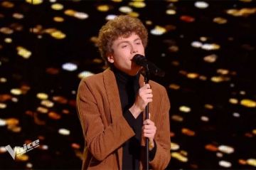 &quot;The Voice&quot; : TF1 dévoile l&#039;audition d&#039;Arthur et sa reprise de Coldplay qui va séduire les coachs samedi soir - Vidéo