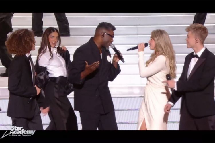 Replay &quot;Star Academy&quot; : Masséo, Charles et Emma chantent &quot;Avec classe&quot; avec Corneille (vidéo)