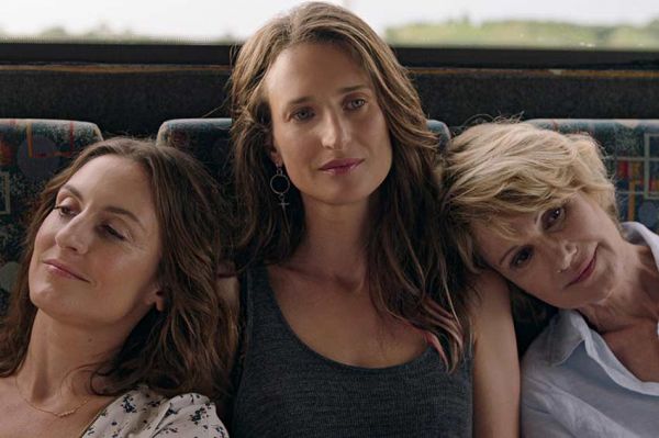 "Larguées" avec Miou-Miou, Camille Cottin et Camille Chamoux sur France 2 dimanche 23 mars 2025 (vidéo)