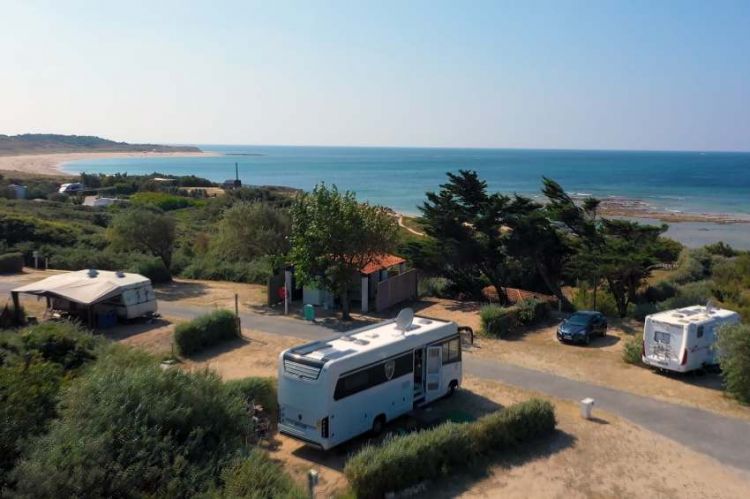 « La folie du camping-car : des vacances pas comme les autres », épisode 2 jeudi 16 juin sur C8